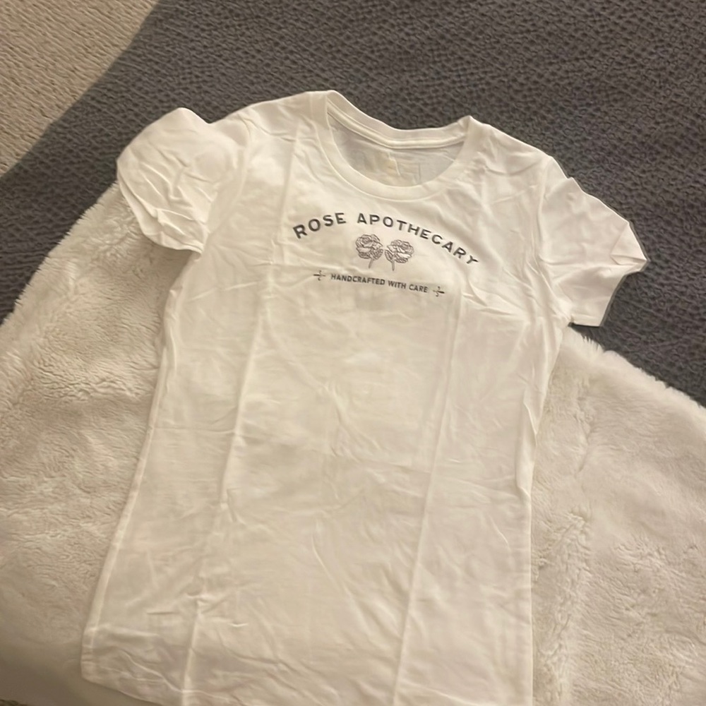 Schitts Creek Rose Apothecary tee